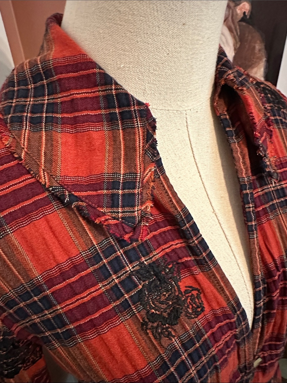 NWT Free People Ezra plaid embroidered button up bell cuff M raw edge tunic - Picture 5 of 16